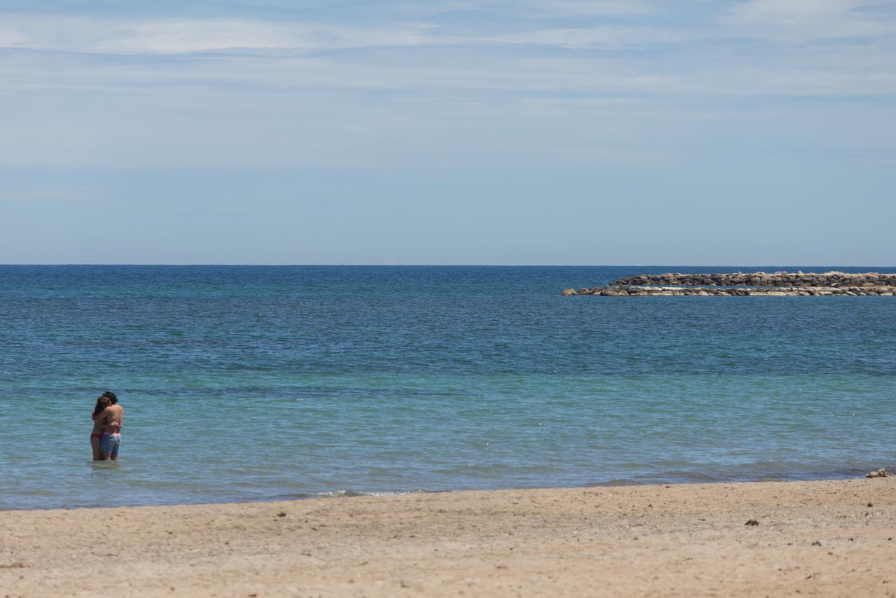 Denia Front Beach Apartment Bagian luar foto